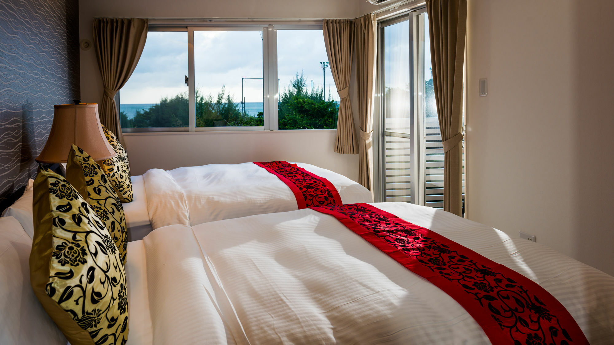 United Resort Ocean Front 恩納村 エクステリア 写真